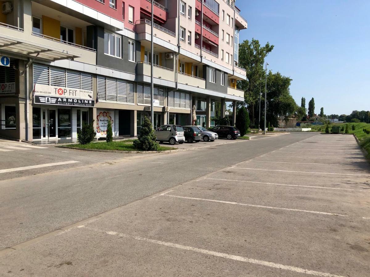 Tamis Kapija Apartment Pančevo Exteriör bild